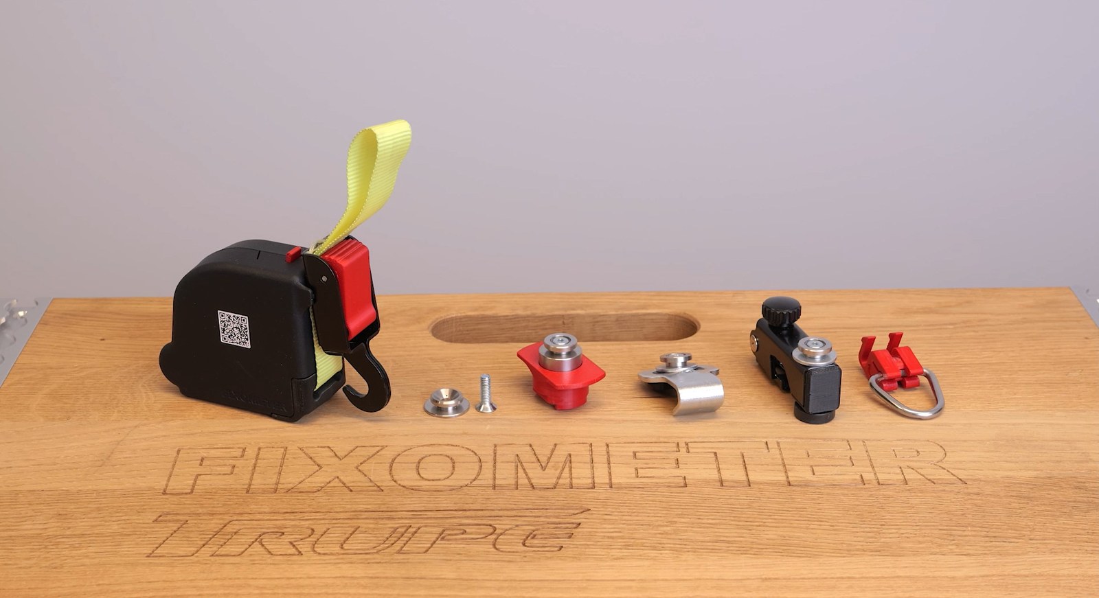 Die Produktfamilie: FIXOMETER-Geräte und Adapter nebeneinander